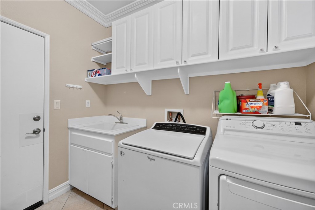 7704 Armour Property Photo 29