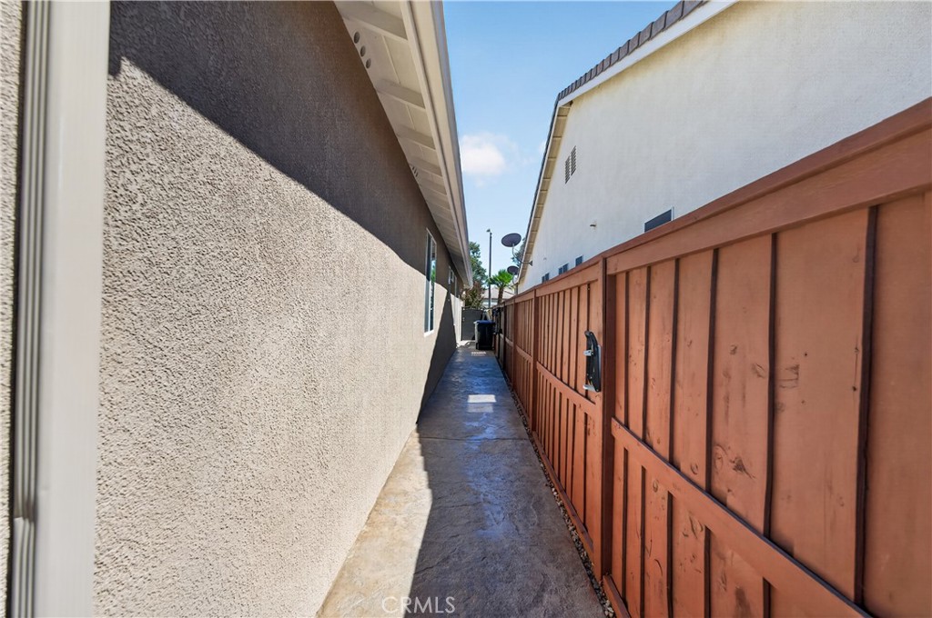 7704 Armour Property Photo 36