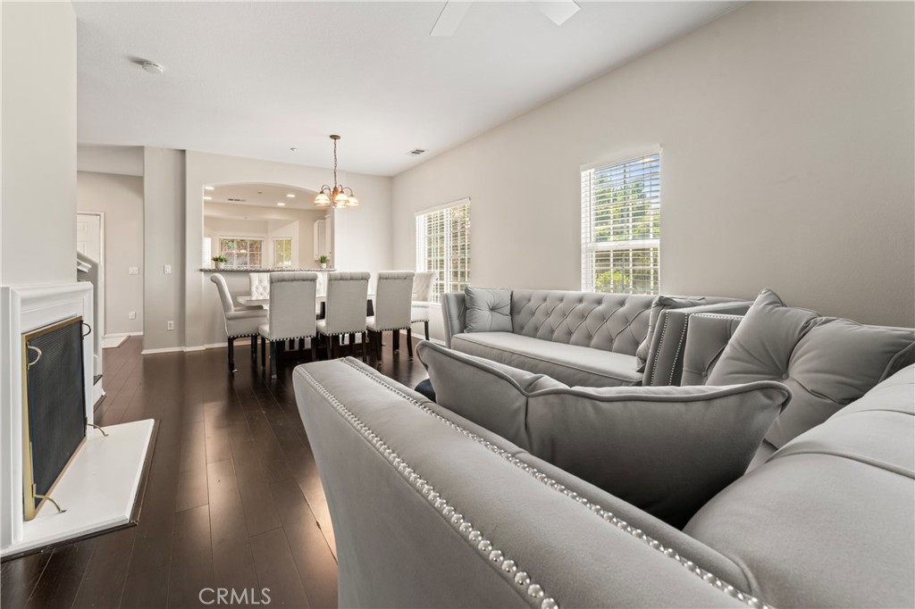 1339 Castledale Property Photo 4