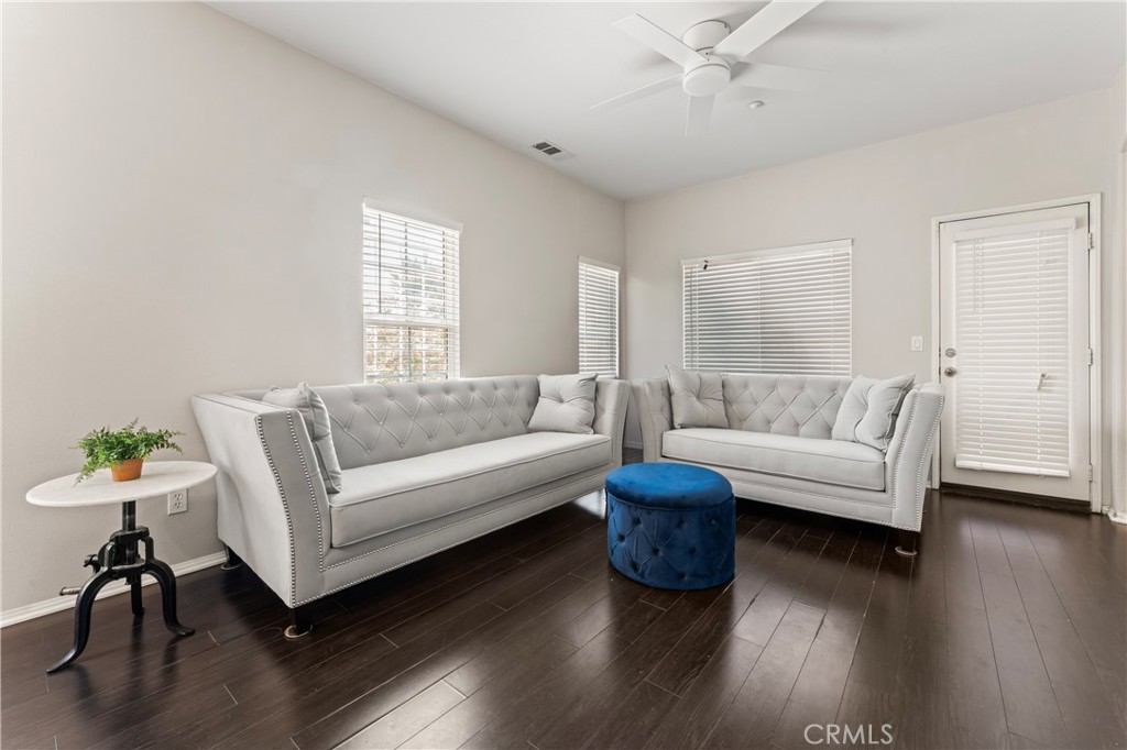 1339 Castledale Property Photo 7