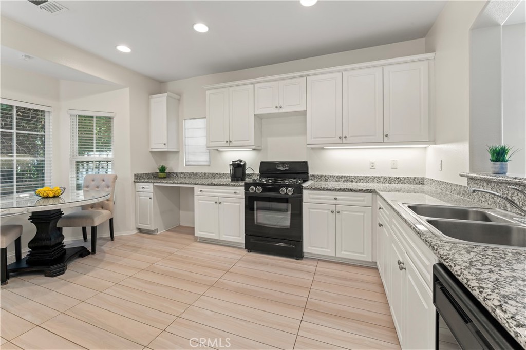 1339 Castledale Property Photo 16