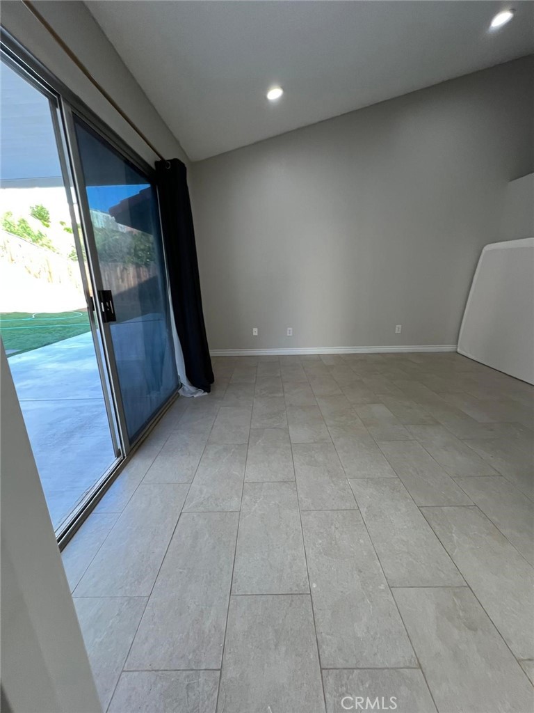 22862 Temet Property Photo 9