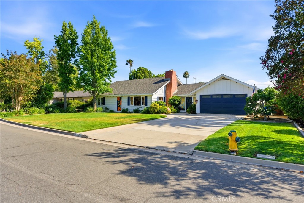 4374 Ramona Drive Property Photo 3