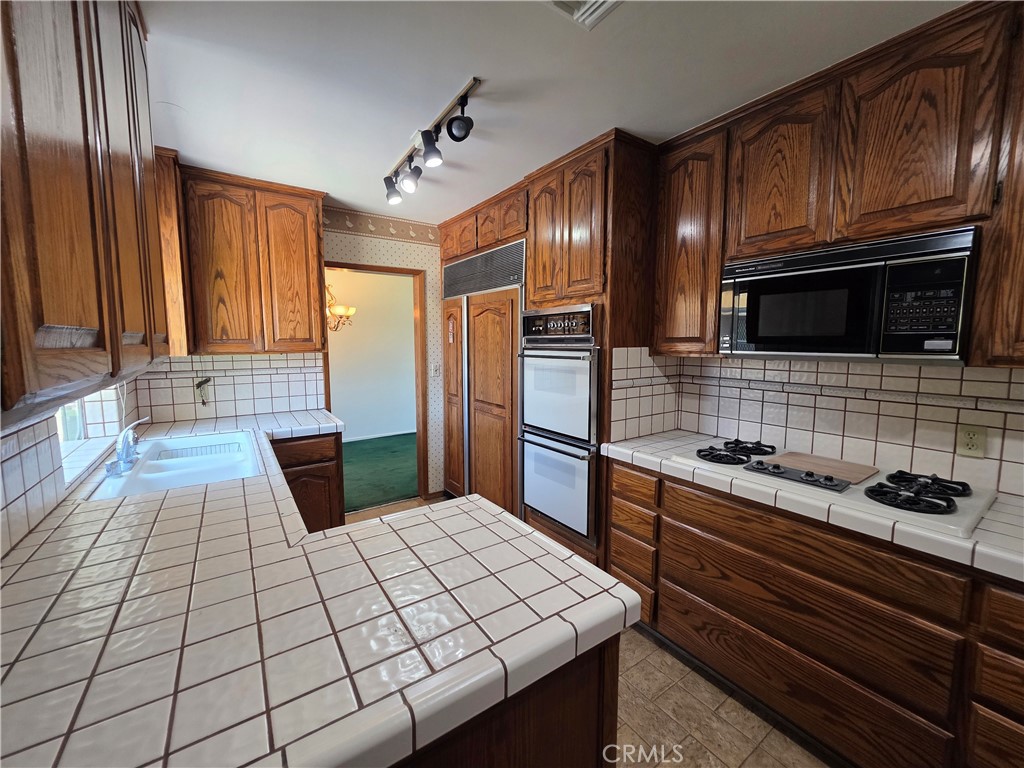1272 Elm Property Photo 17