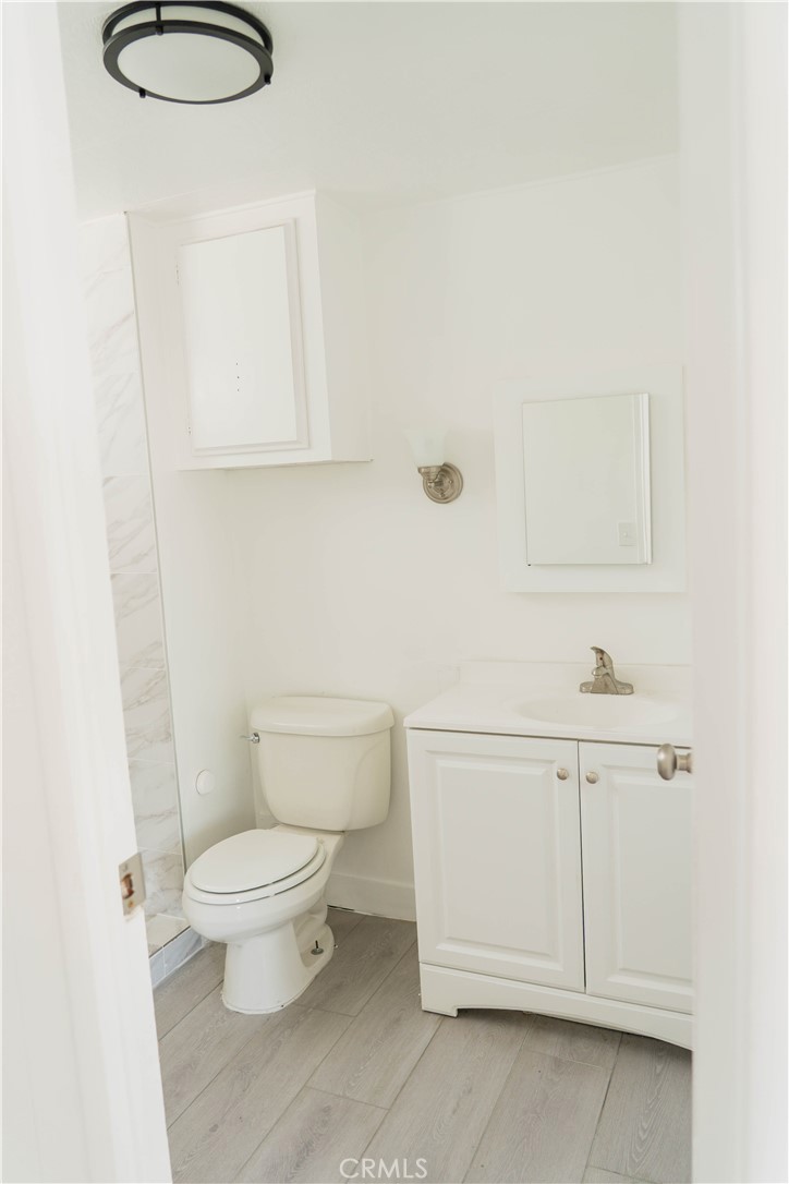 995 Pomona 33 Property Photo 18