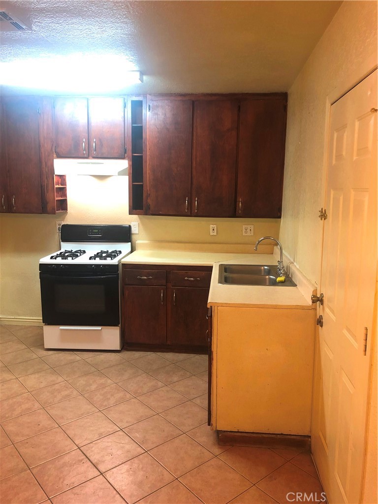 14650 Boyle Property Photo 3