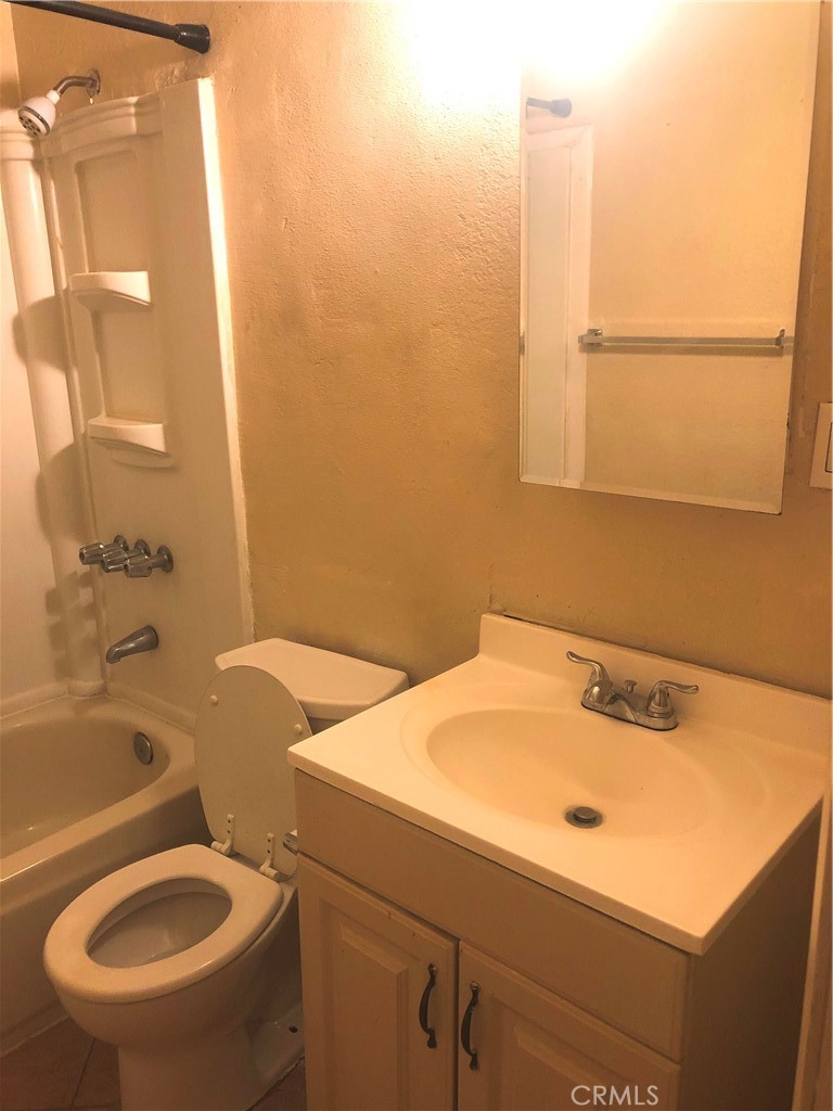 14650 Boyle Property Photo 8