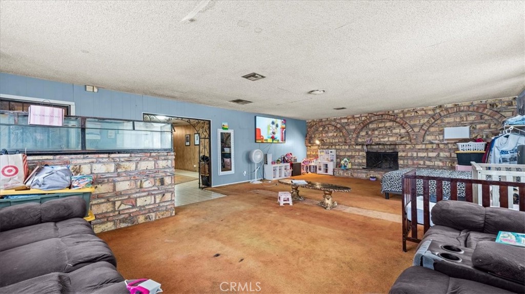1144 S Washington Property Photo 19