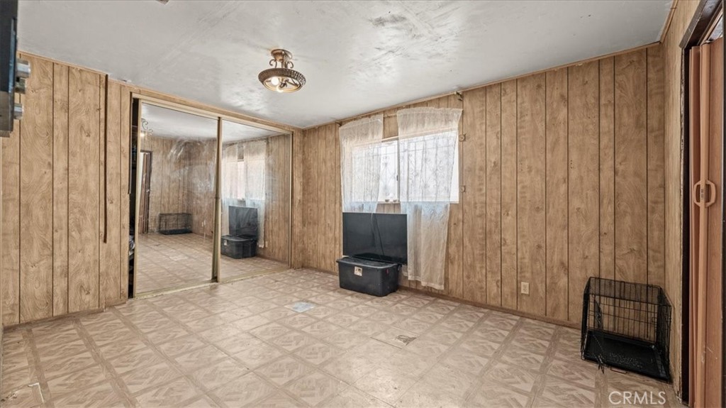 1144 S Washington Property Photo 37