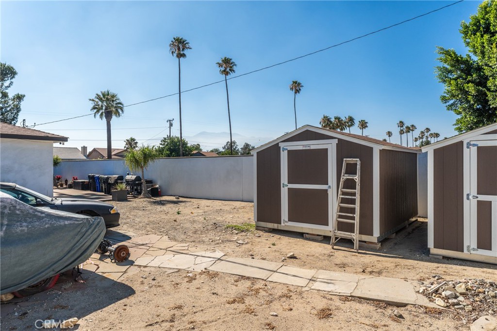17912 Merrill Property Photo 32