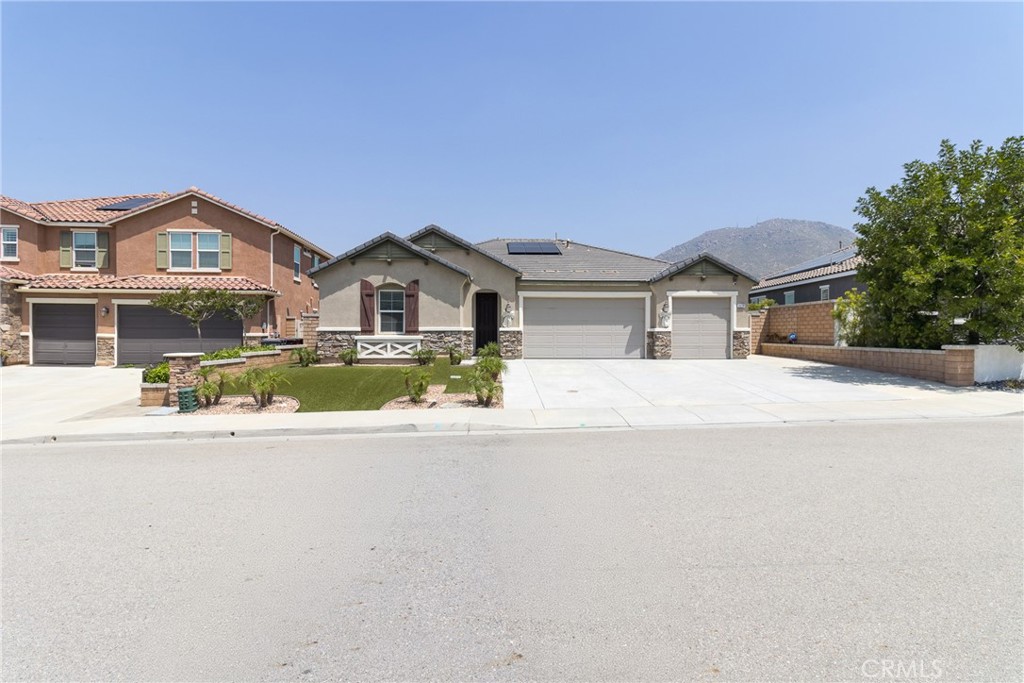 20234 Opus Property Photo 2