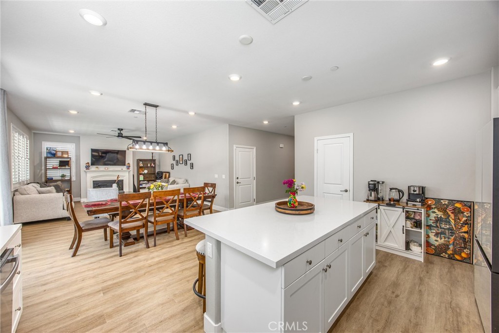 1655 Mardi Gras Property Photo 8