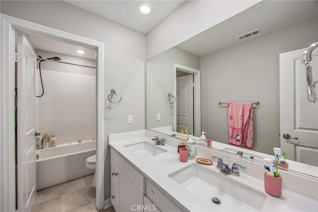 1655 Mardi Gras Property Photo 25