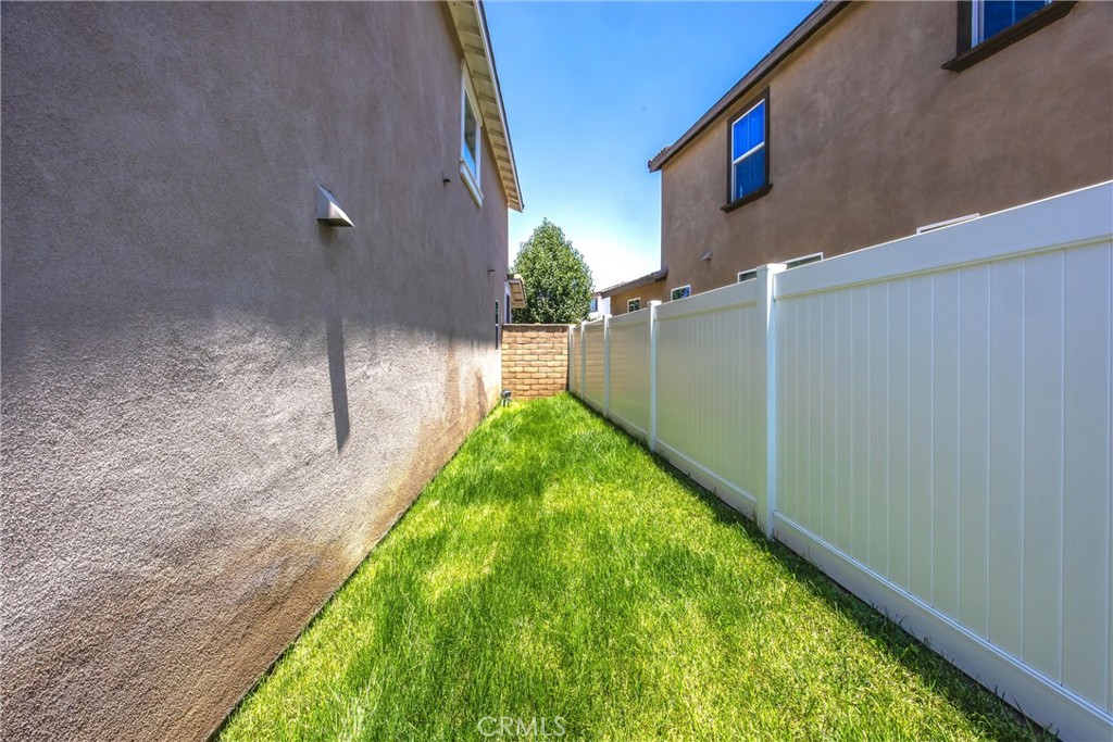 1655 Mardi Gras Property Photo 35