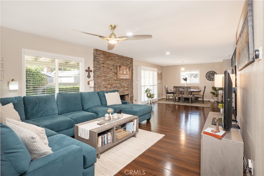 8187 Buckingham Place Property Photo 7