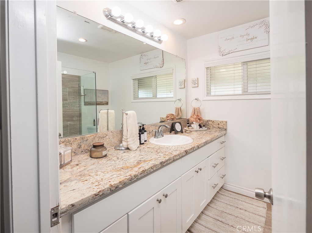 8187 Buckingham Place Property Photo 22