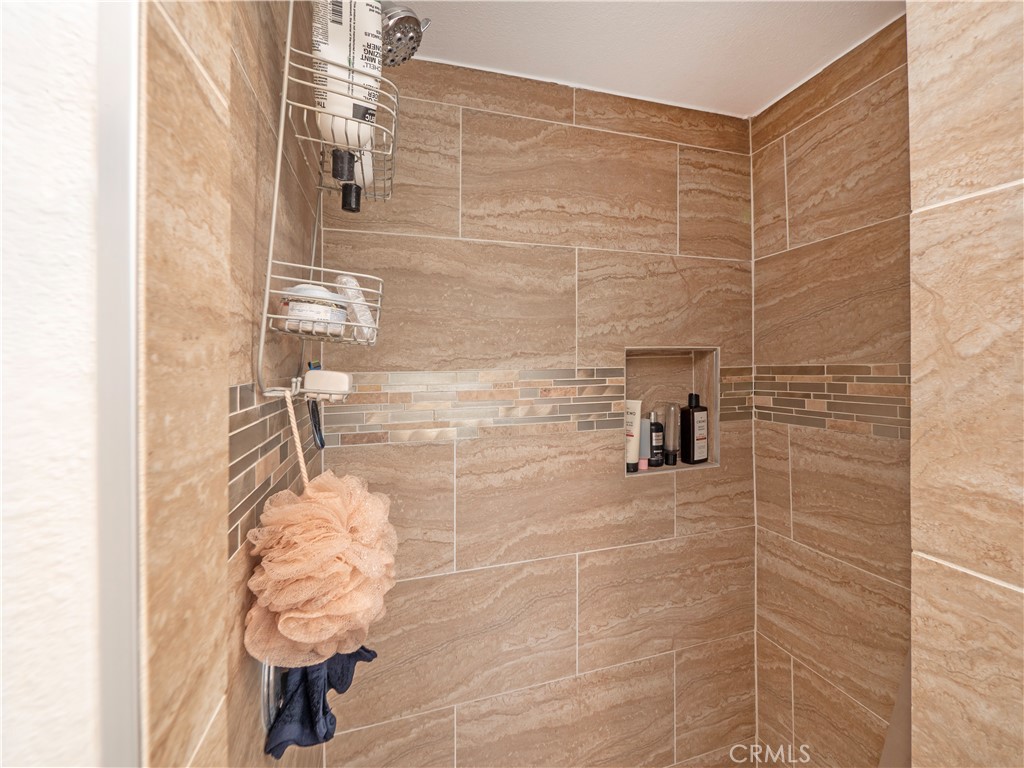 8187 Buckingham Place Property Photo 30