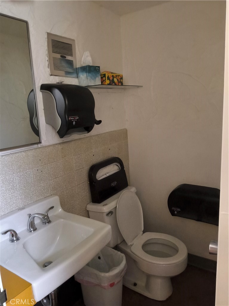 5905 Brockton Avenue Property Photo 18
