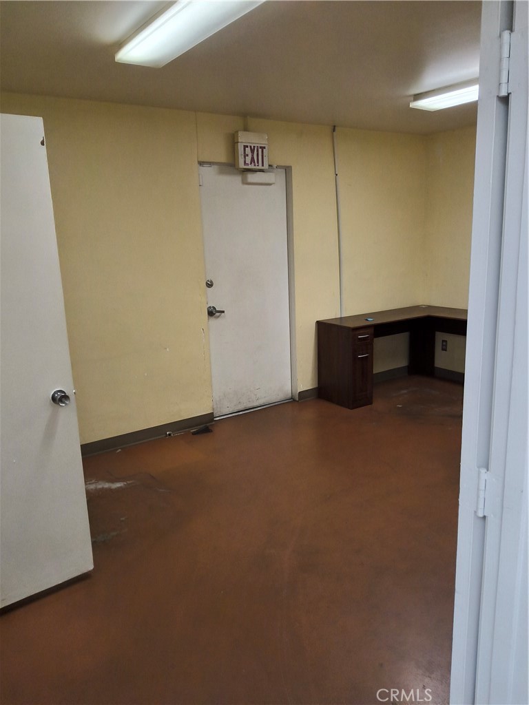 5905 Brockton Avenue Property Photo 20