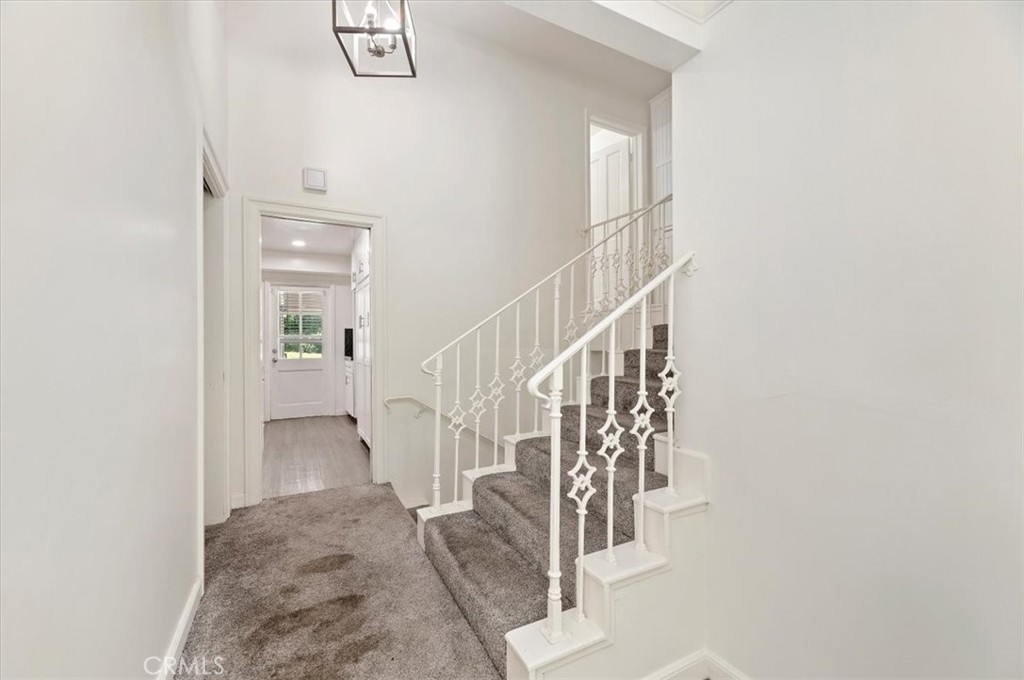 2154 Gainsborough Property Photo 10