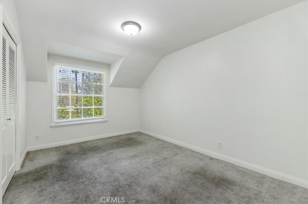 2154 Gainsborough Property Photo 28