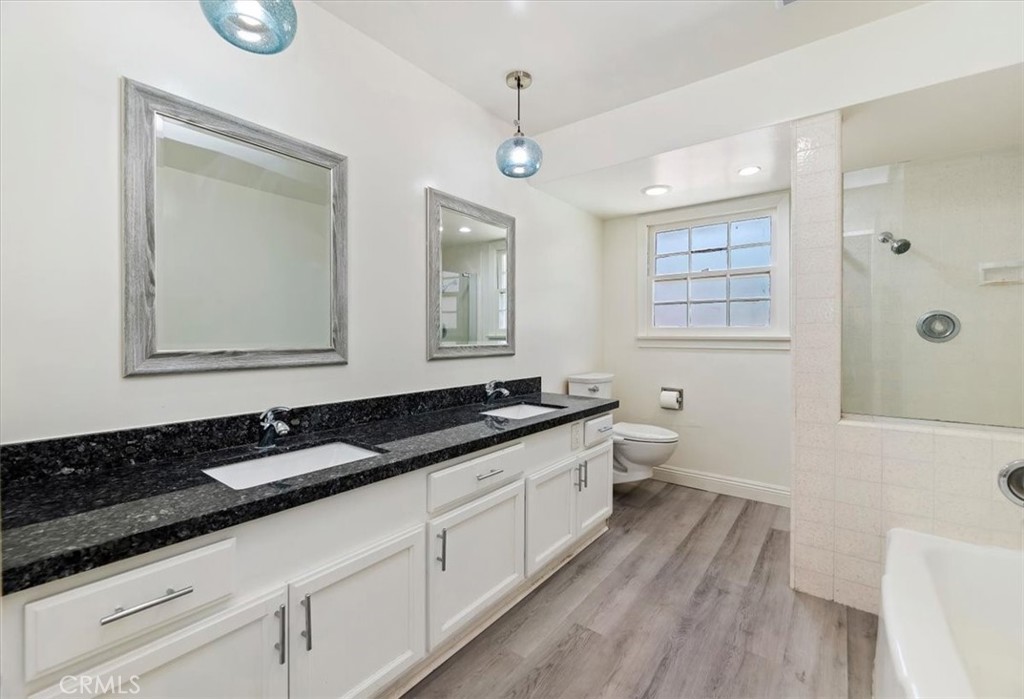 2154 Gainsborough Property Photo 31