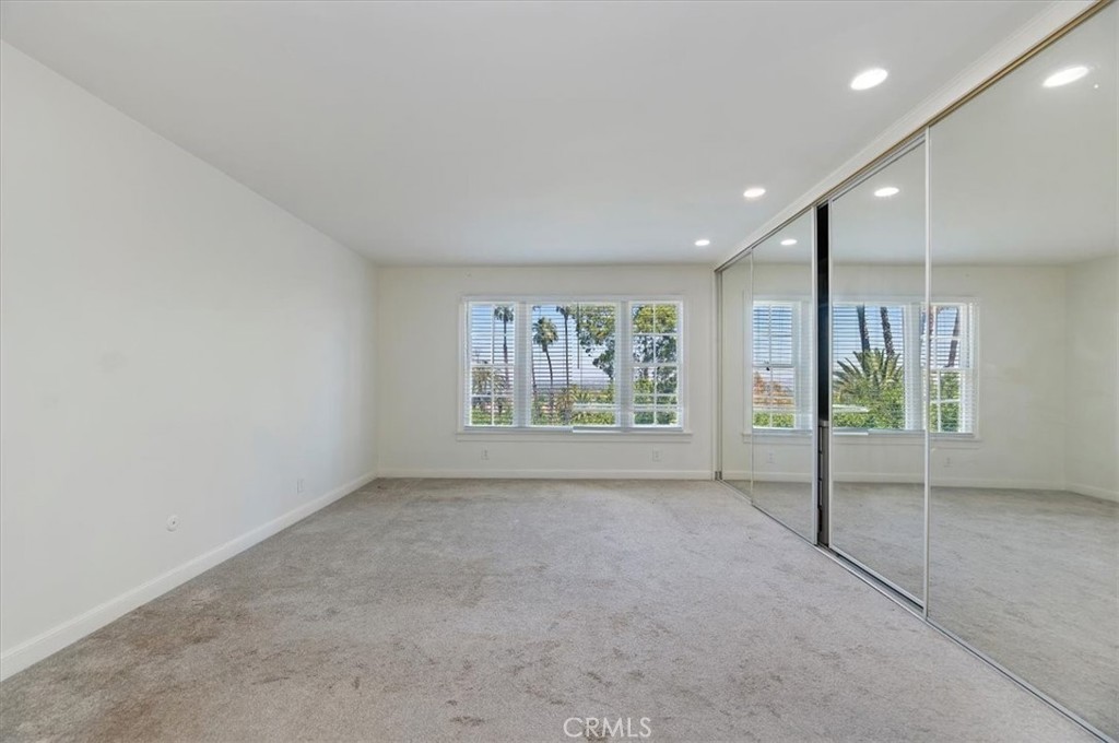 2154 Gainsborough Property Photo 35