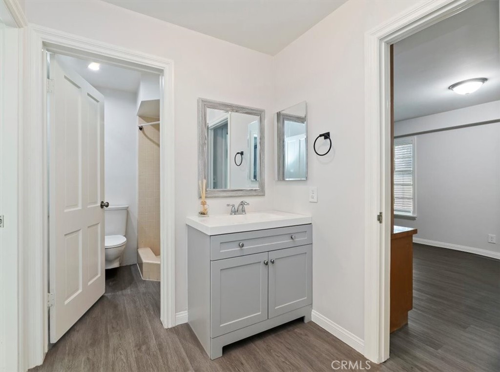 2154 Gainsborough Property Photo 46