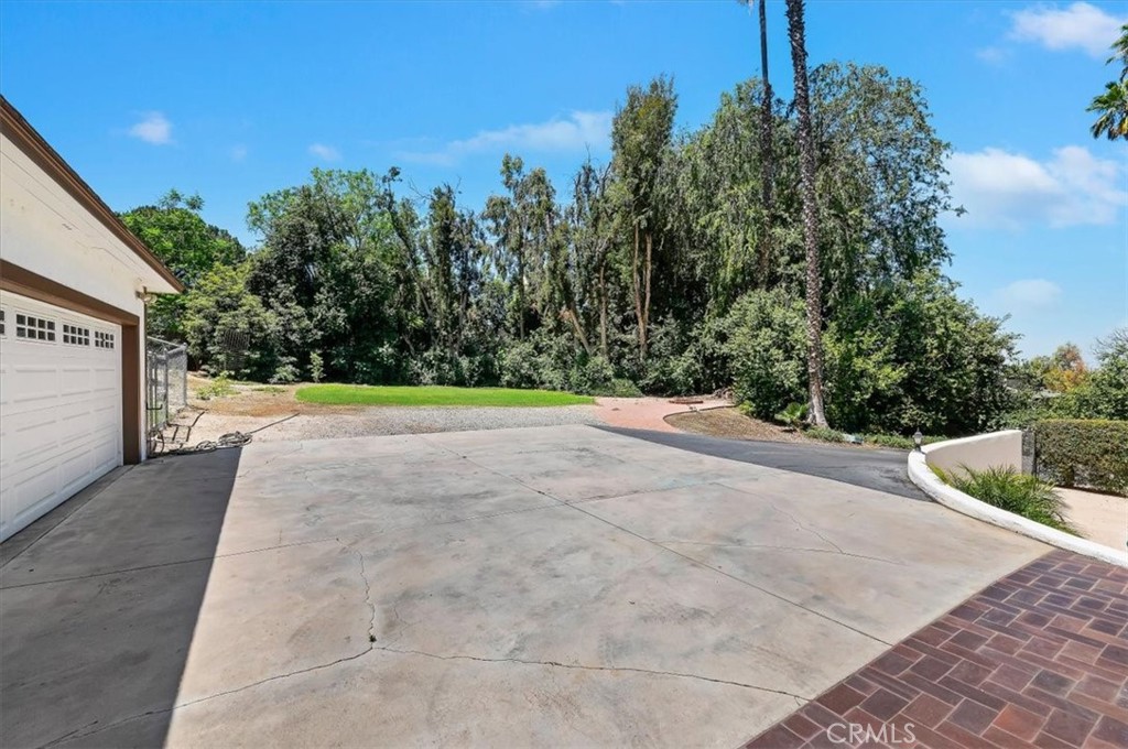 2154 Gainsborough Property Photo 71