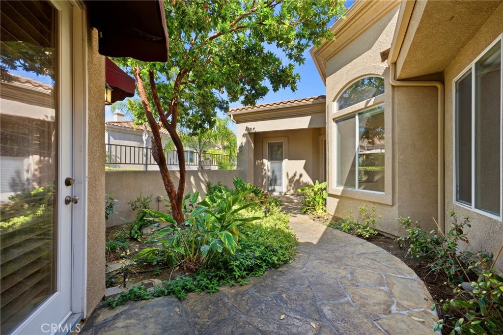 5640 Queen Palms Property Photo 37