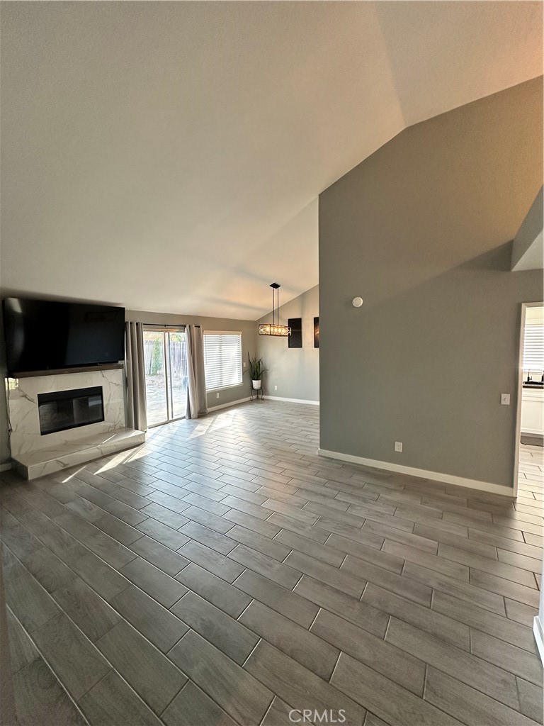1369 Reservoir Property Photo 24