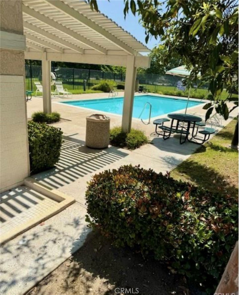 1369 Reservoir Property Photo 39