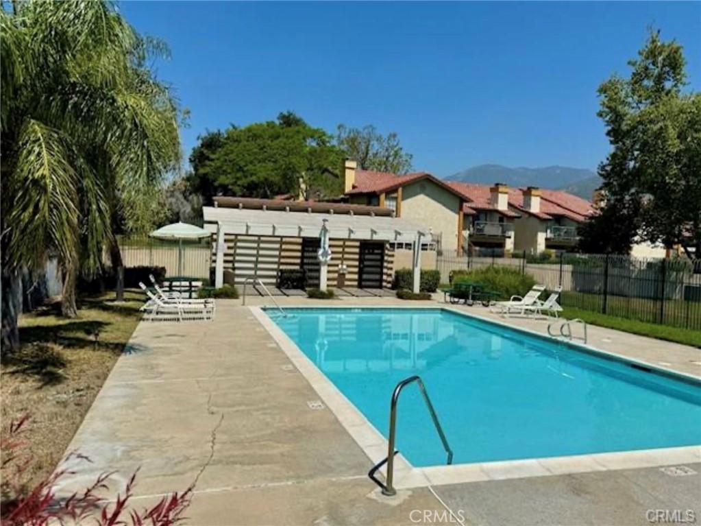 1369 Reservoir Property Photo 40