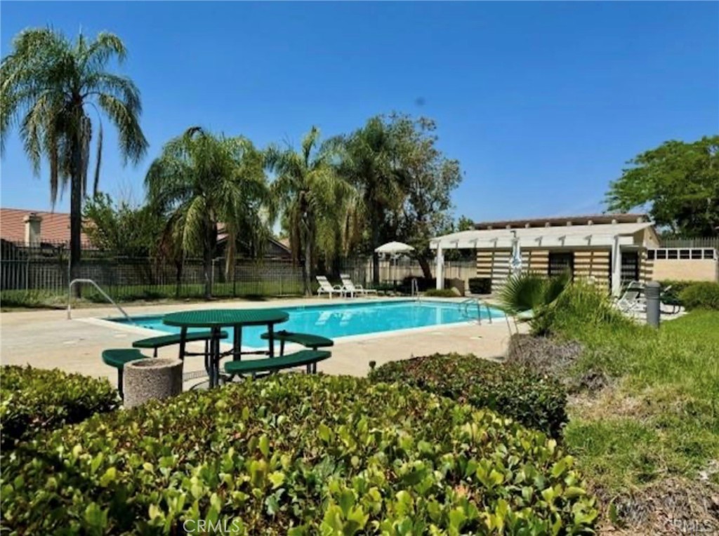 1369 Reservoir Property Photo 41