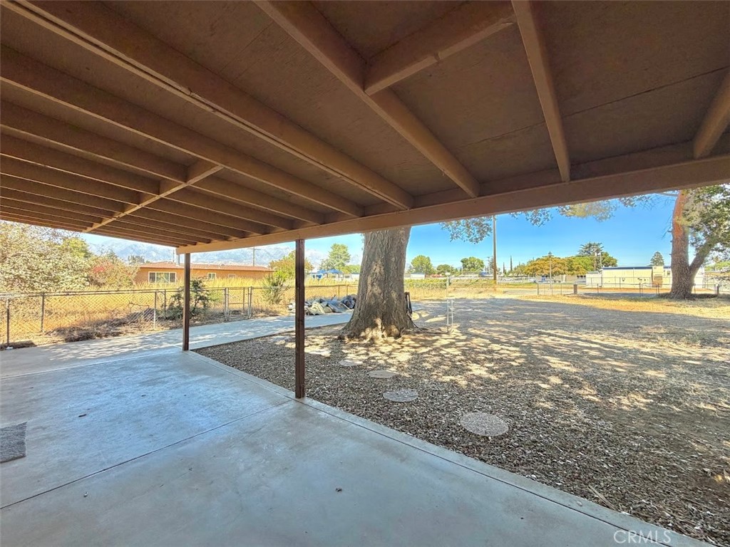 925 Chestnut Avenue Property Photo 4