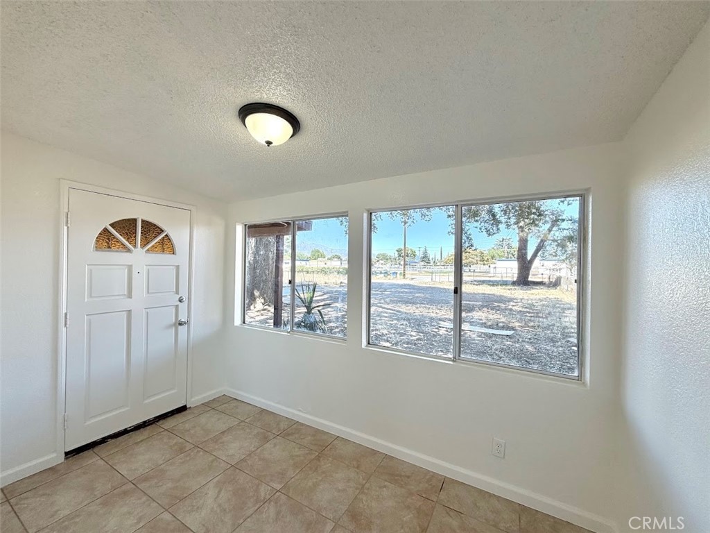 925 Chestnut Avenue Property Photo 8