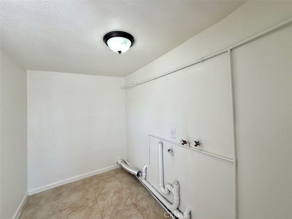 925 Chestnut Avenue Property Photo 13