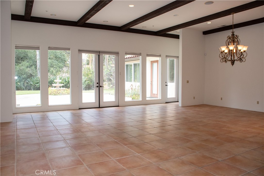 1632 Halsey Street Property Photo 8