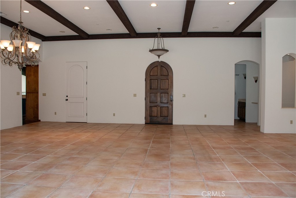 1632 Halsey Street Property Photo 10