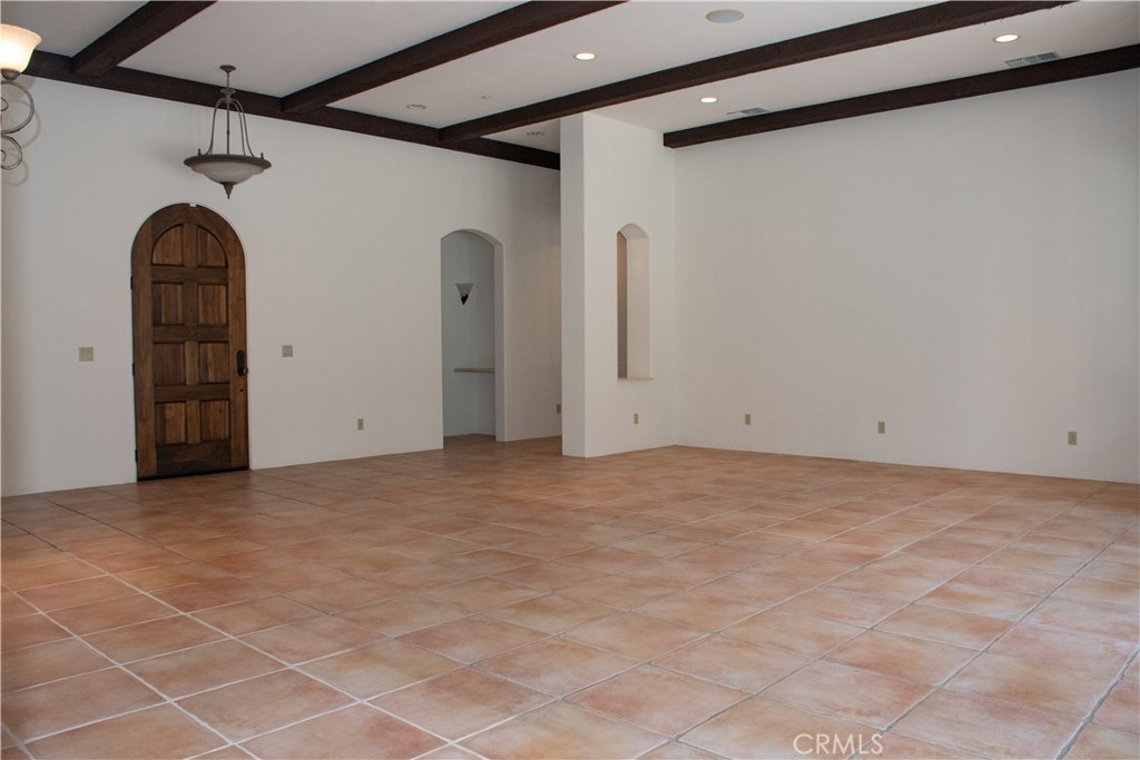 1632 Halsey Street Property Photo 11