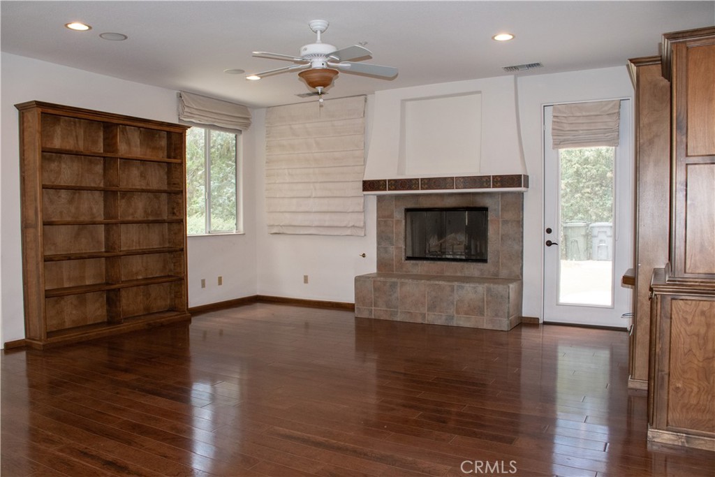 1632 Halsey Street Property Photo 23