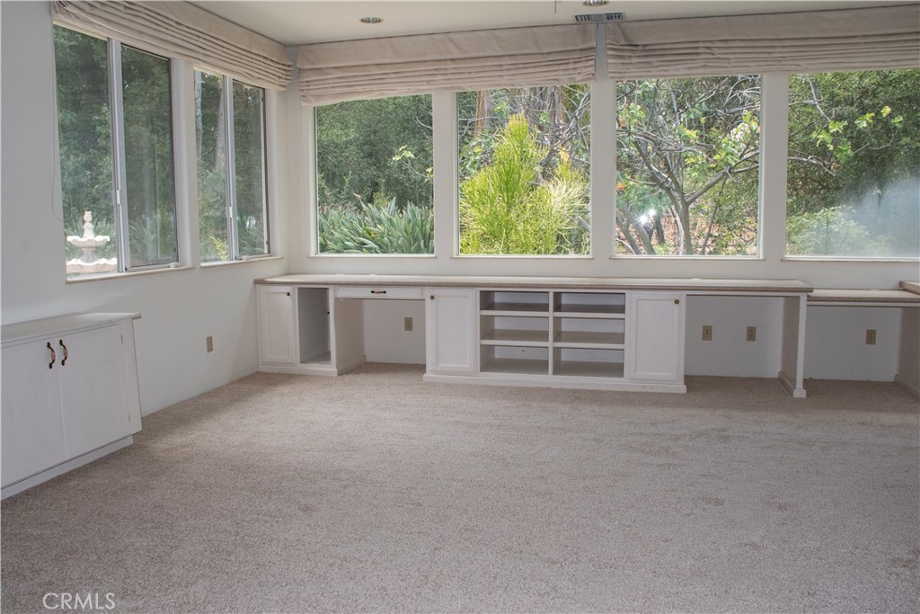 1632 Halsey Street Property Photo 26