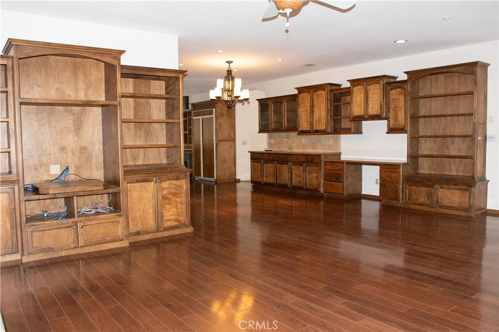 1632 Halsey Street Property Photo 29