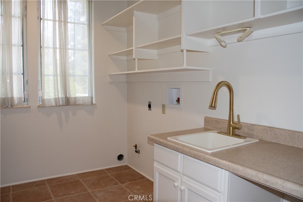 1632 Halsey Street Property Photo 32