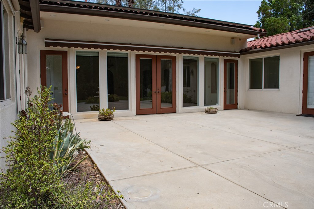 1632 Halsey Street Property Photo 43