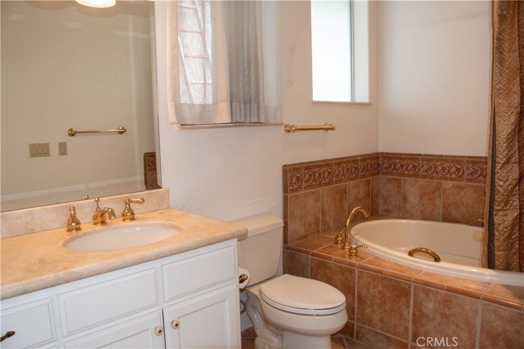 1632 Halsey Street Property Photo 50