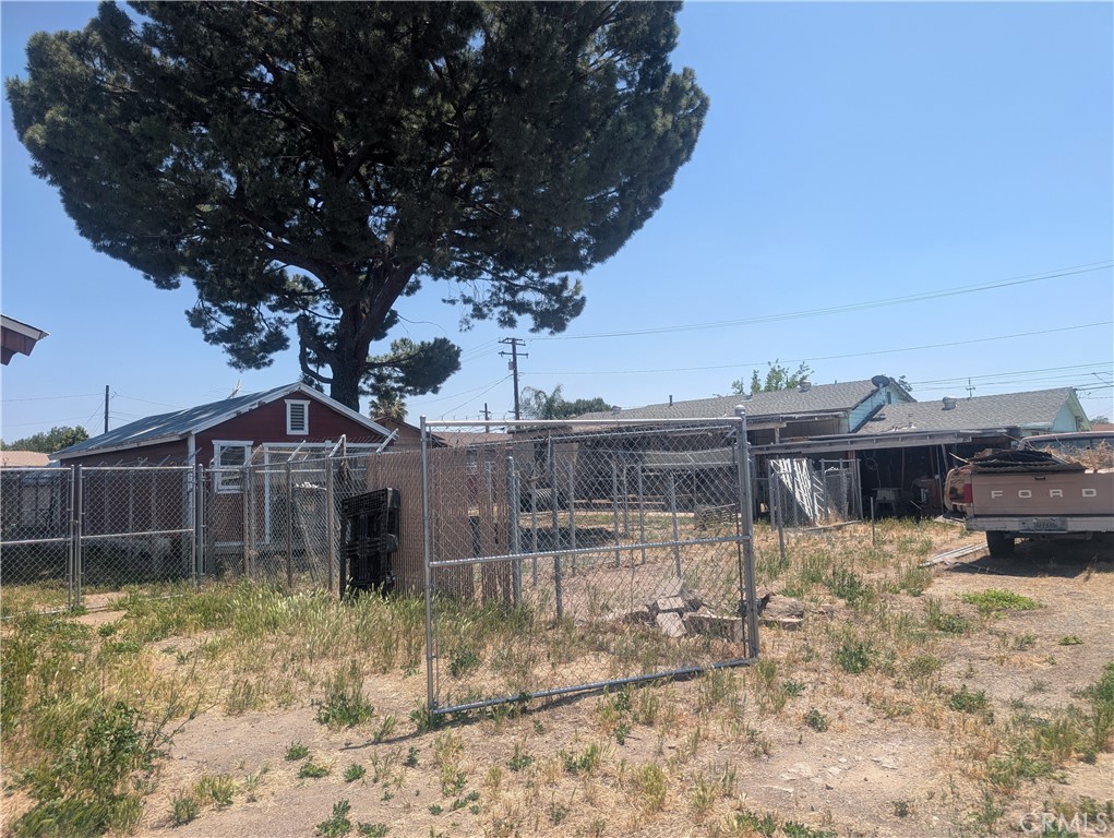 32260 Avenue E Property Photo 11