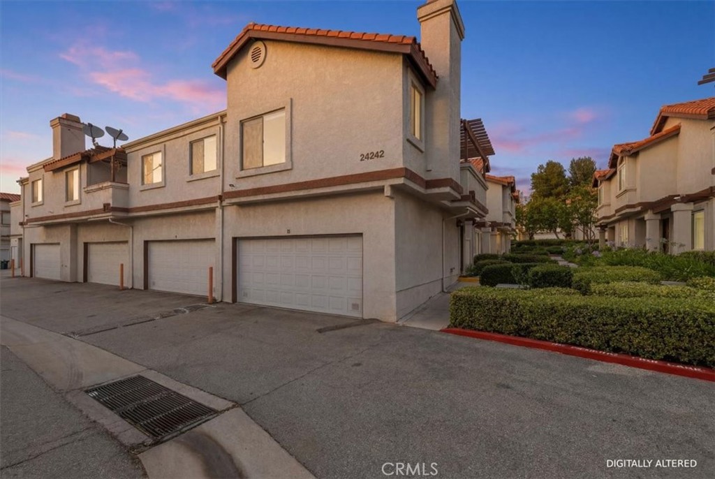 24242 Sylvan Glen Property Photo 4