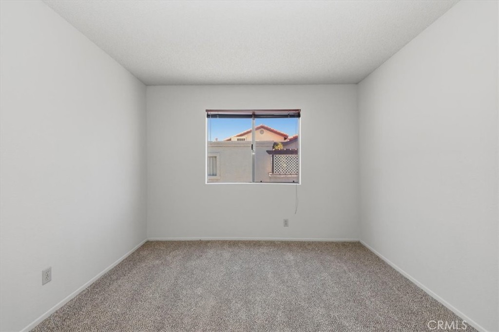 24242 Sylvan Glen Property Photo 22
