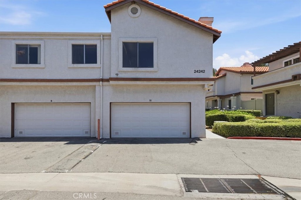 24242 Sylvan Glen Property Photo 31
